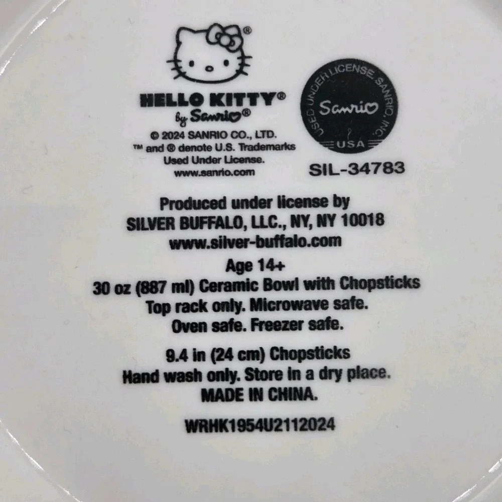 Hello Kitty By Sanrio Set of 2 Ceramic Ramen Noodle Bowl with Chopsticks 30oz